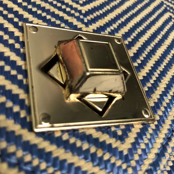 Urban Expressions clutch - Picture 4 of 7